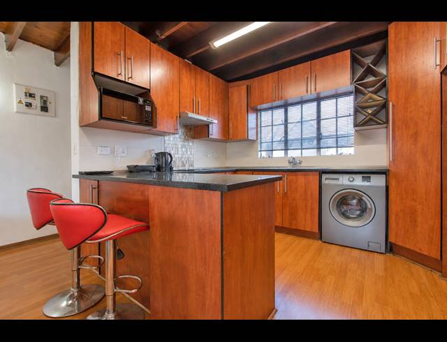 3 BEDROOM APARTMENT FOR SALE IN RADIOKOP